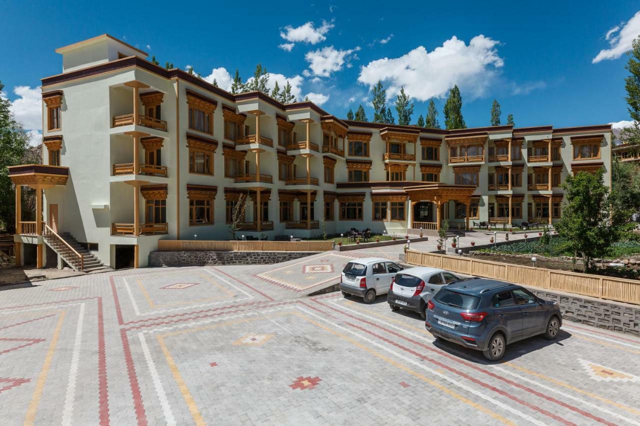 Hotel Leh Plaza ภายนอก รูปภาพ
